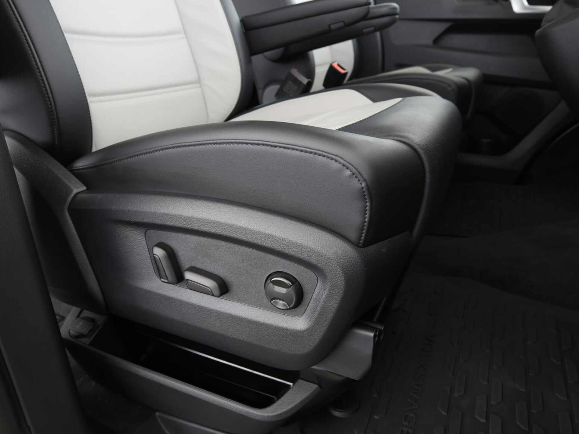 Volkswagen T6.1 Multivan Highline