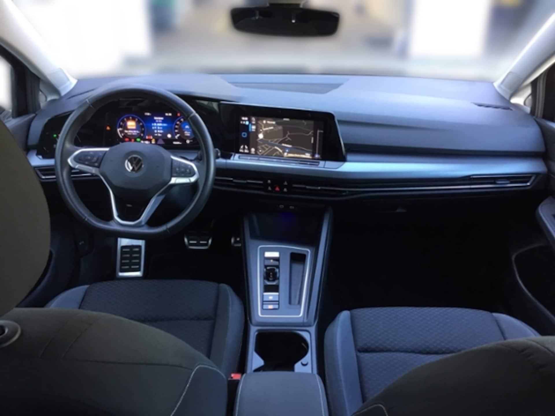 Volkswagen Golf Active