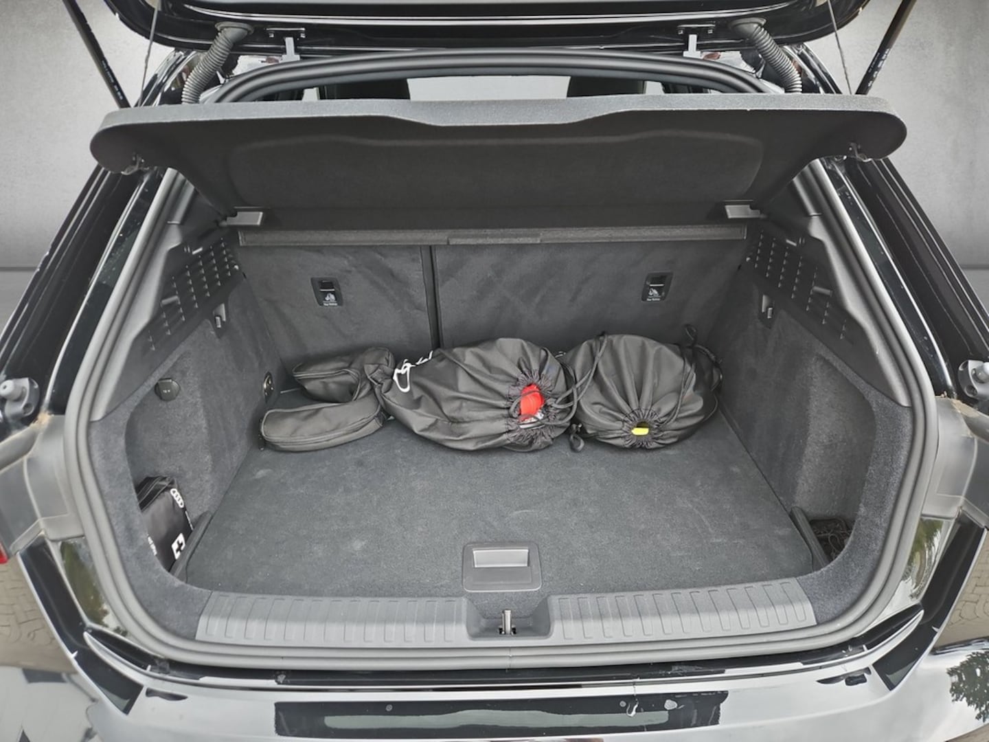 Bild über Audi A3 Sportback TFSI e advanced 40 TFSI e S tronic - für weitere Informationen kontaktieren Sie den Audi Partner