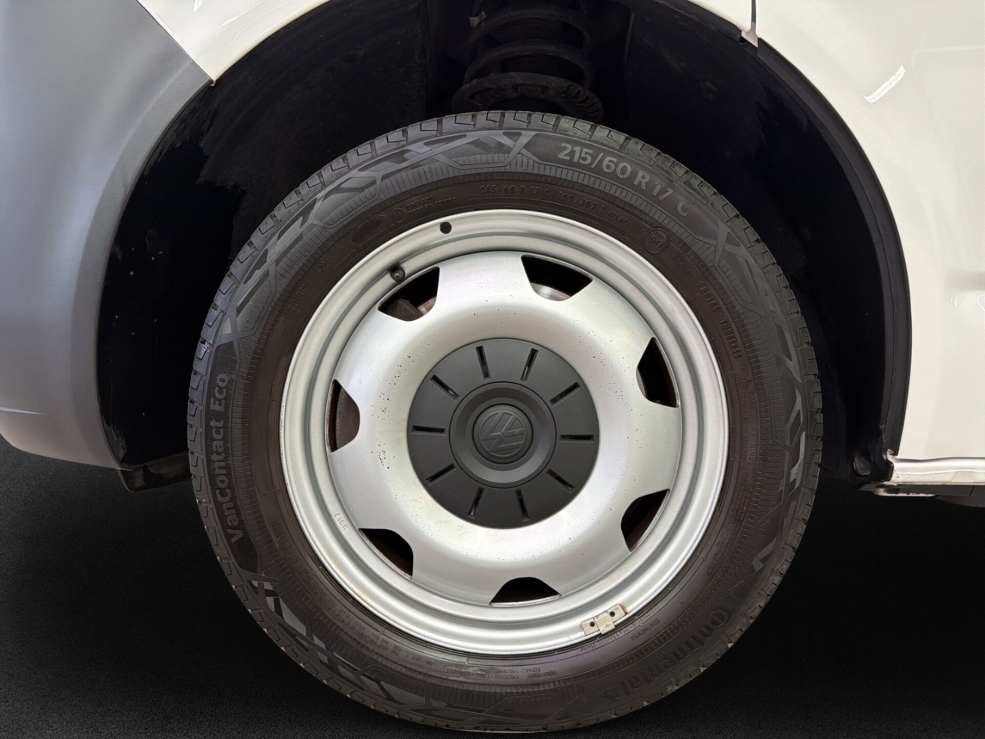 Volkswagen T6.1 Transporter Kasten langer Radstand