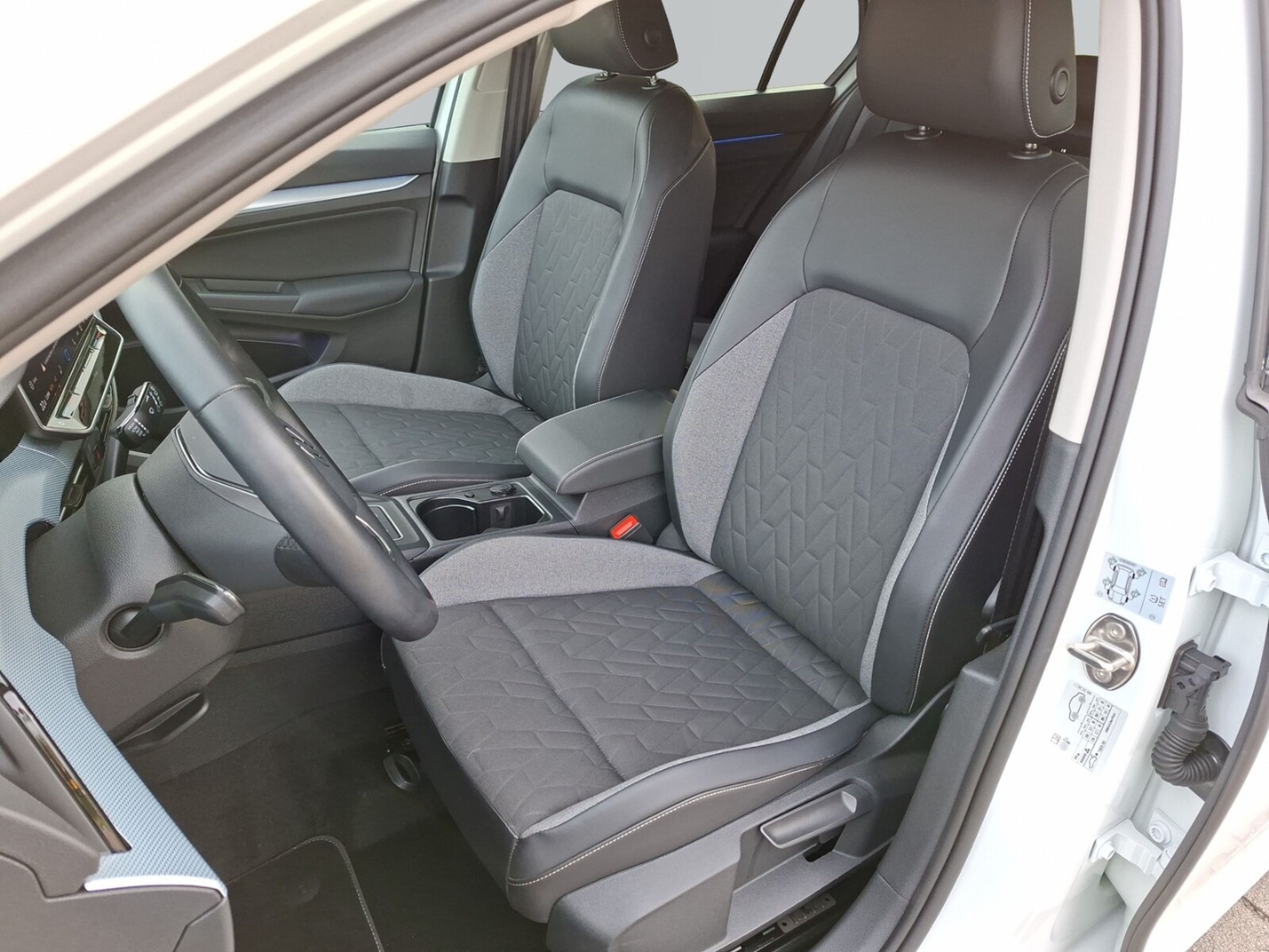 Volkswagen Golf – Bild 11