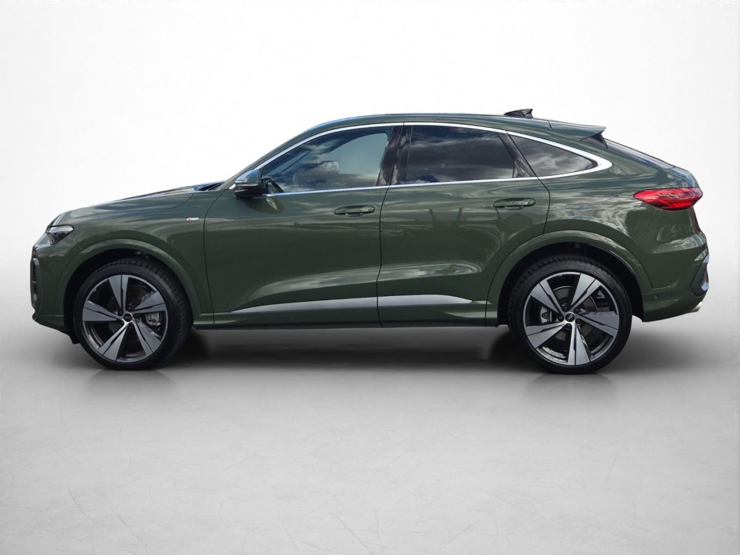 Bild über Audi Q5 Sportback TDI quattro 150 kW S tronic - für weitere Informationen kontaktieren Sie den Audi Partner