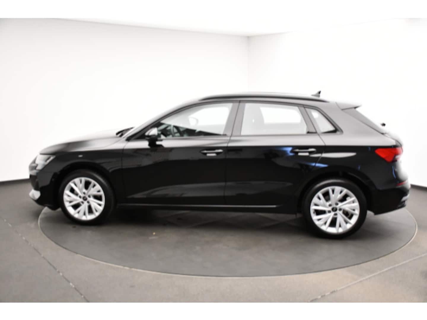 Bild über Audi A3 Sportback advanced 35 TFSI S tronic - für weitere Informationen kontaktieren Sie den Audi Partner
