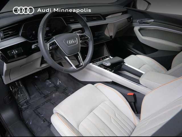 2024 Audi Q8 e-tron
