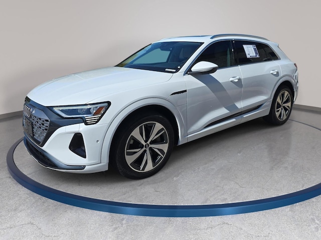 2024 Audi Q8 e-tron