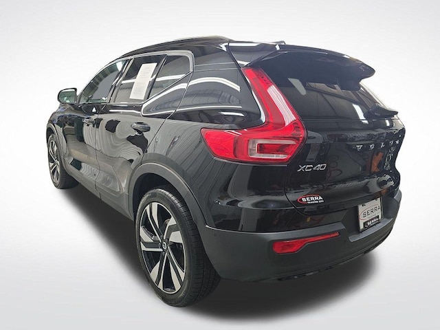 2023 Volvo XC40