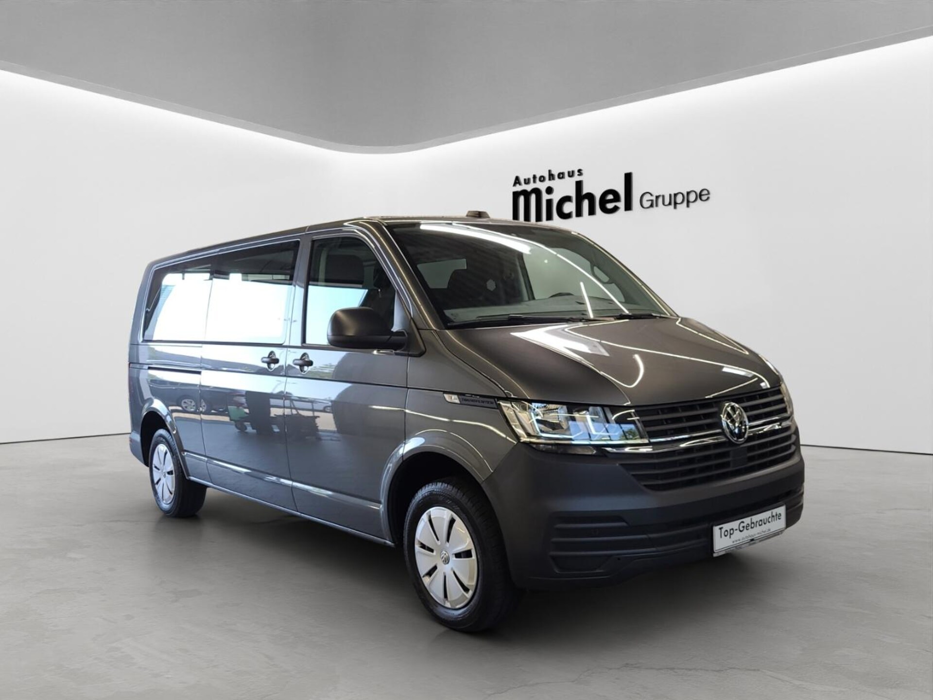 Volkswagen T6.1 Transporter Kombi langer Radstand