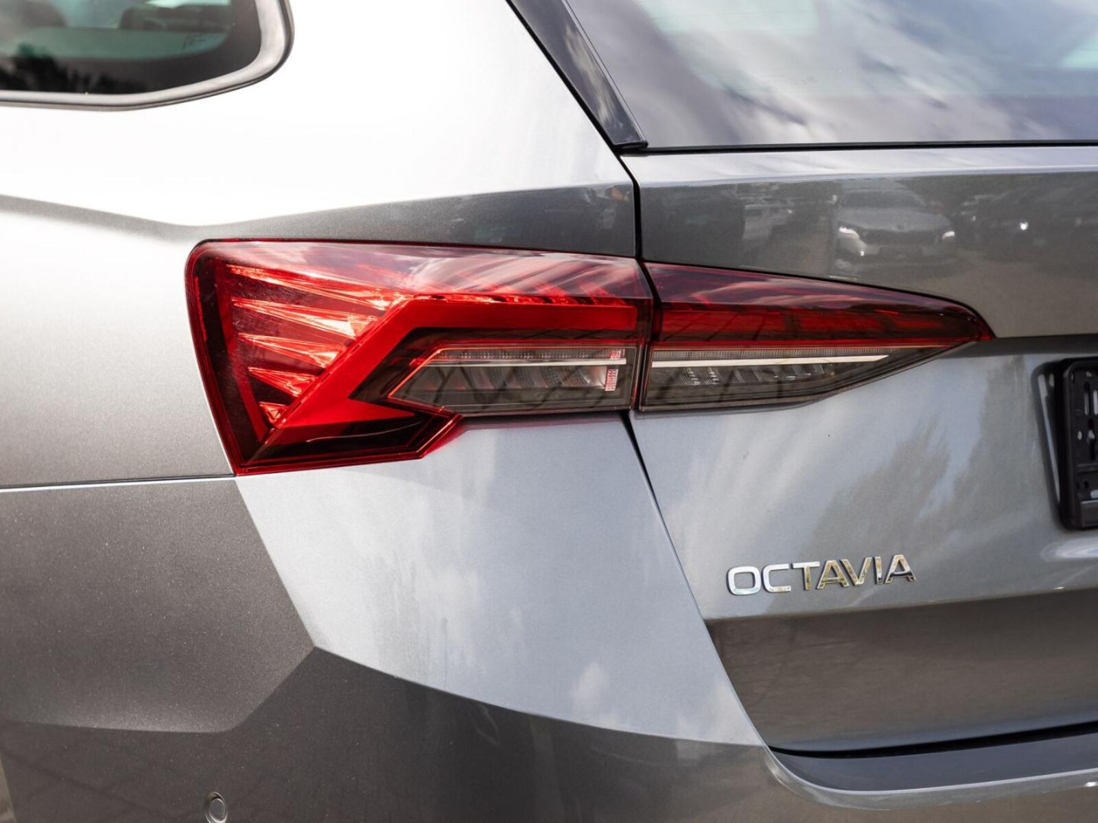 Škoda Octavia Combi – Bild 8