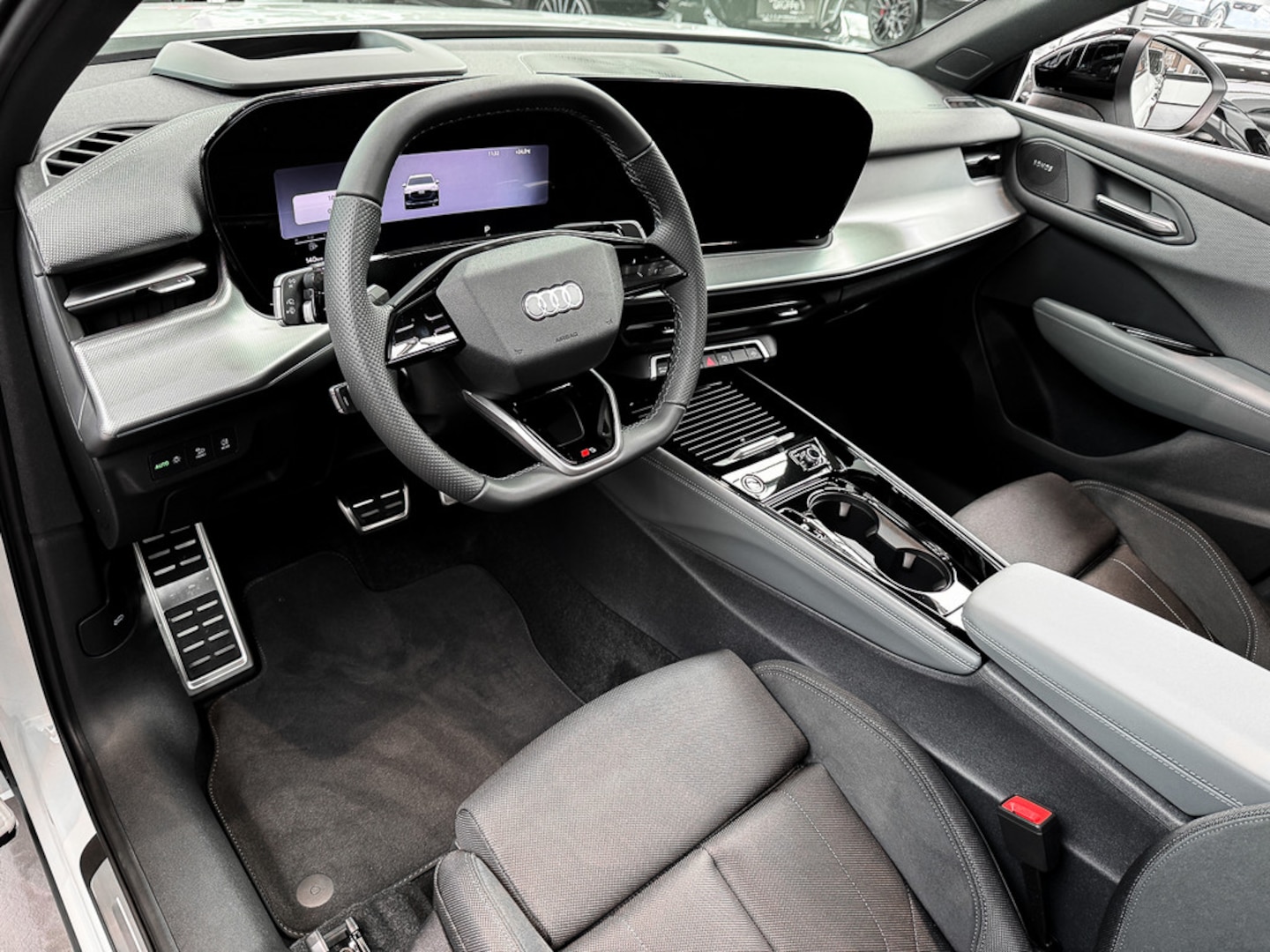 Bild über Audi Q3 SUV e-hybrid e-hybrid 200 kW S tronic - für weitere Informationen kontaktieren Sie den Audi Partner