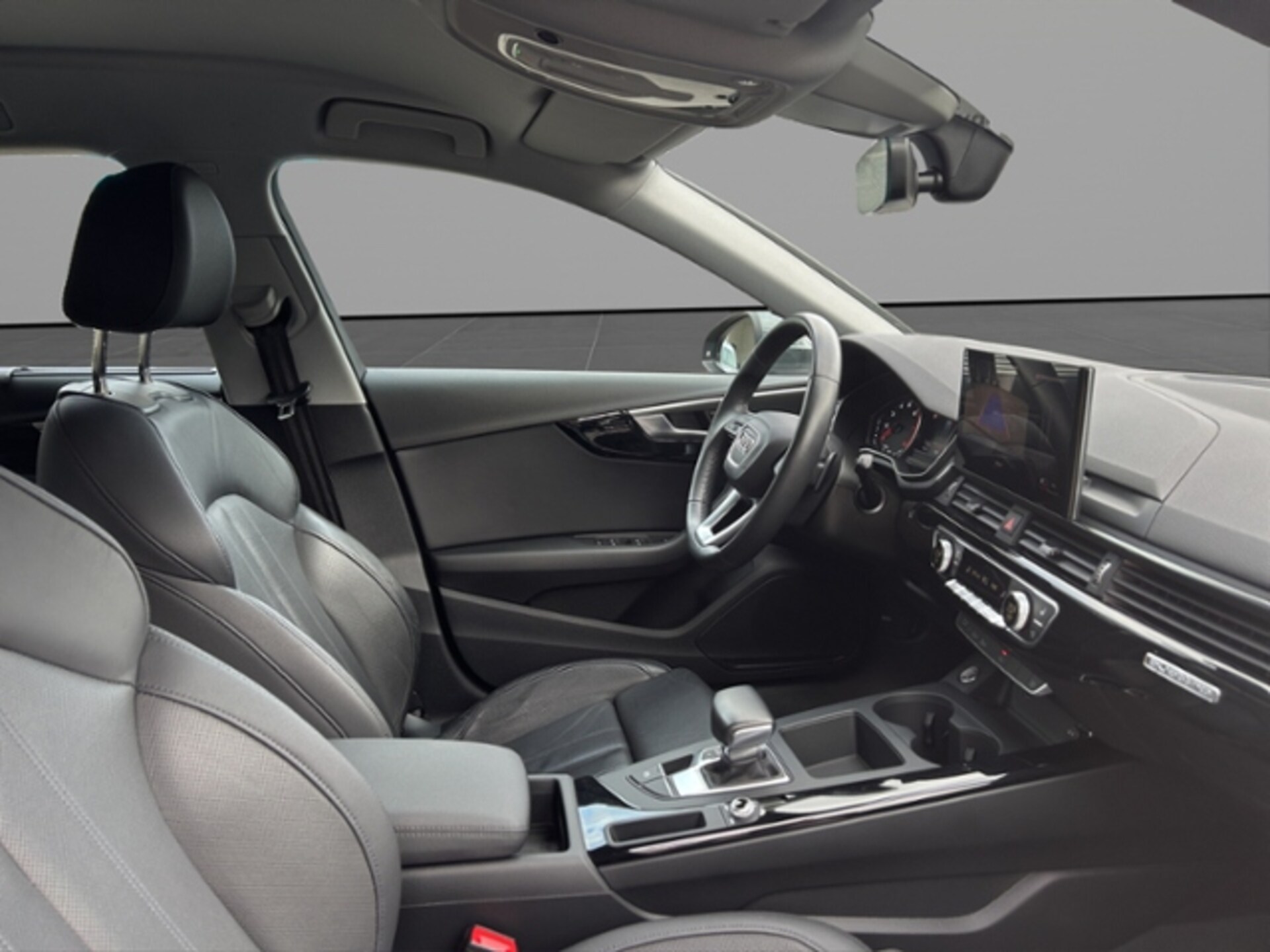 Audi A4 Avant S line