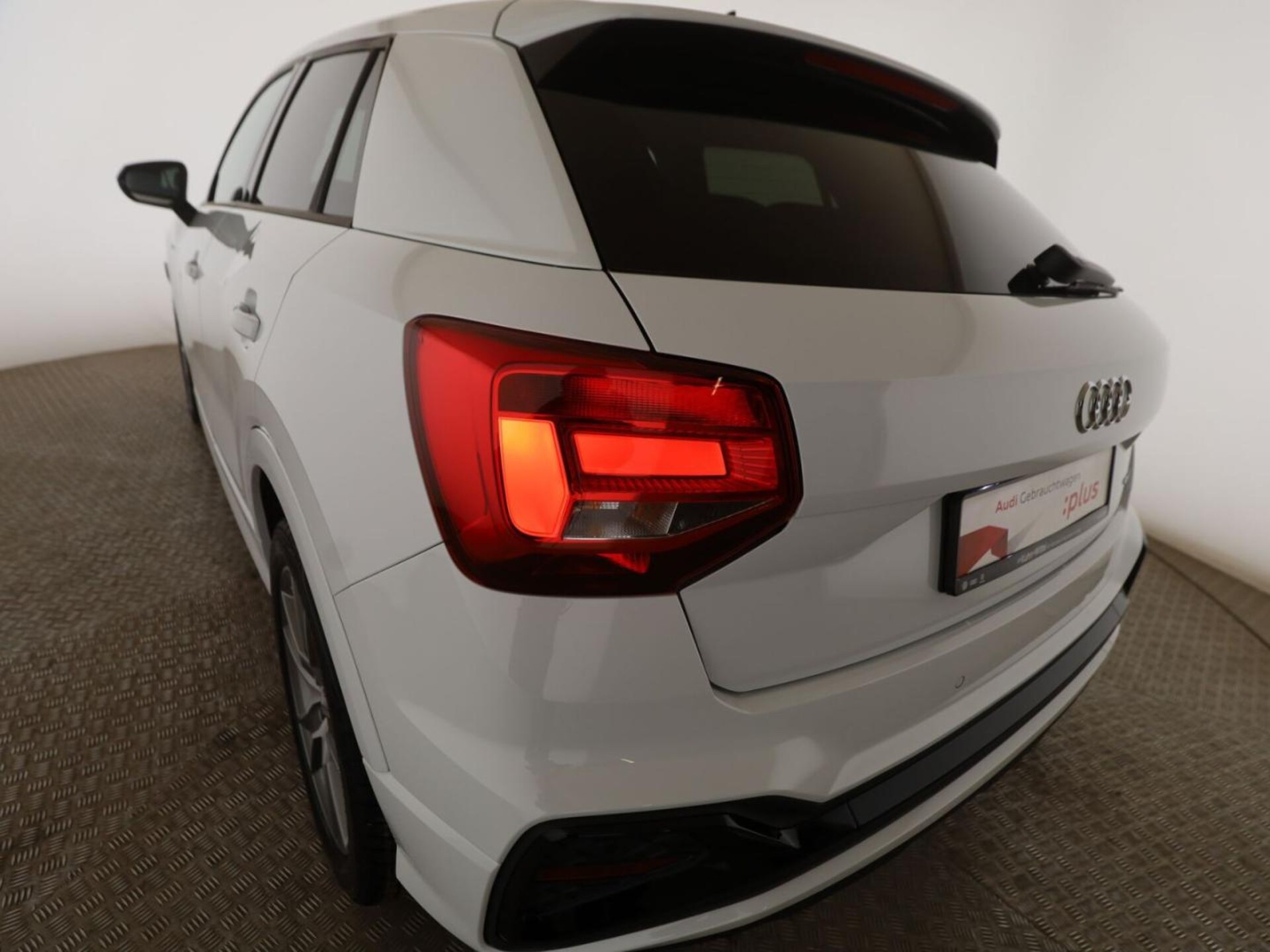 Audi Q2 S line