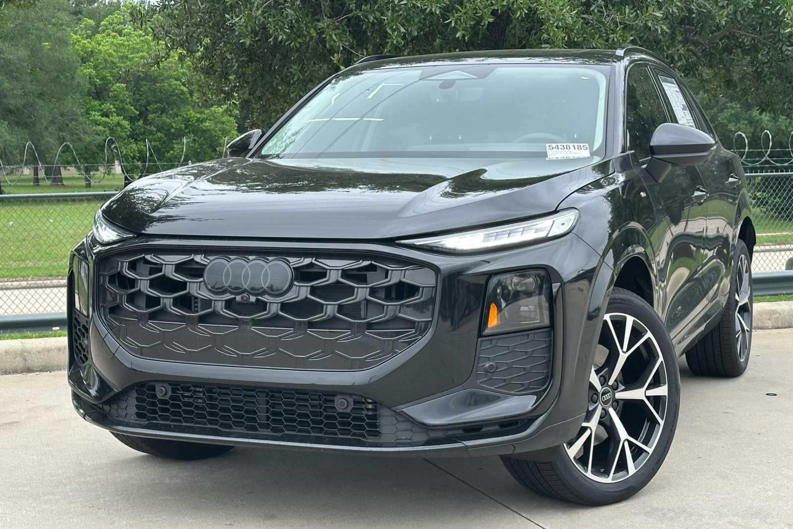 2026 Audi Q3 S line quattro's photo