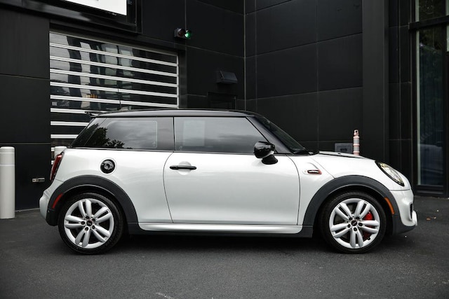 2021 MINI