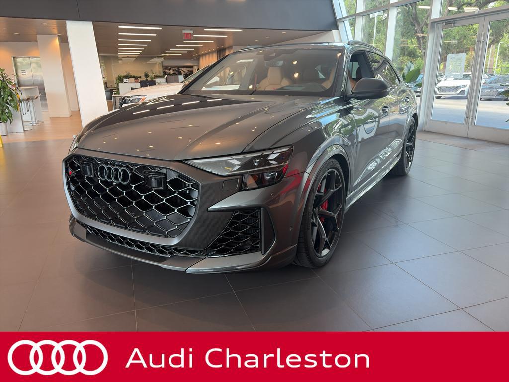 2026 Audi RS Q8 -'s photo