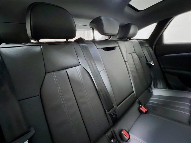 2025 Audi A6 Sportback e-tron Premium - Photo 23