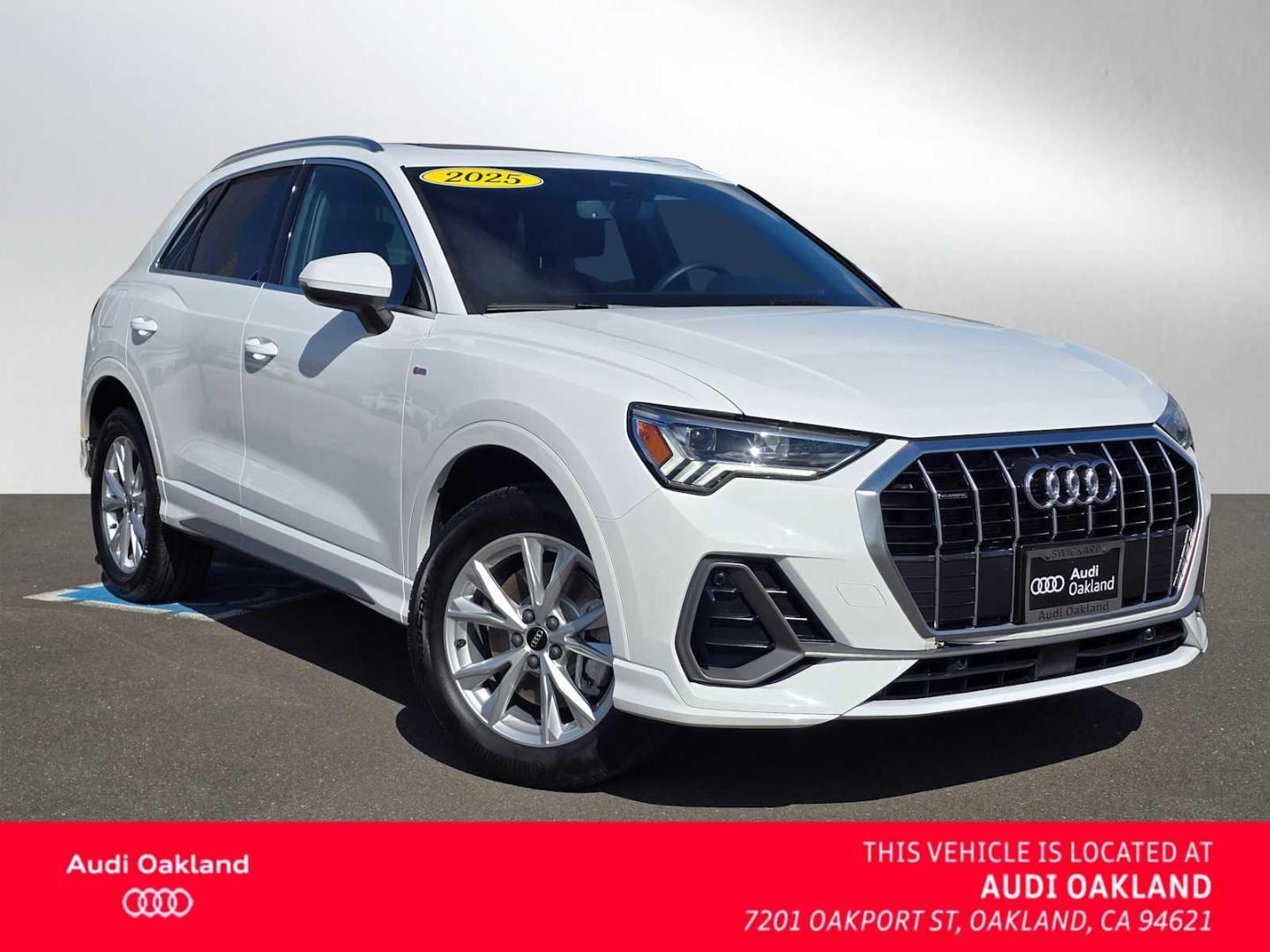 2025 Audi Q3 45 TFSI S Line Premium quattro's photo