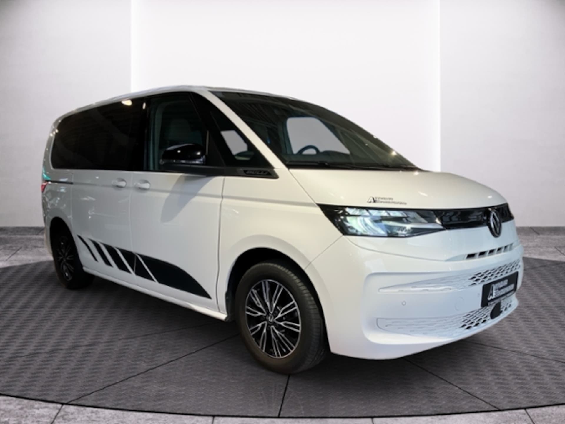 Volkswagen Multivan Basis-Modell