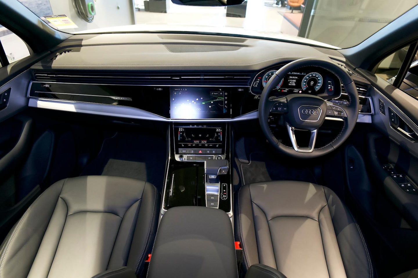 Image about Audi Q7 SUV TFSI quattro tiptronic