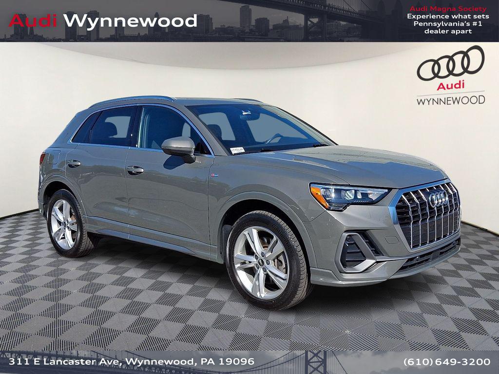 2021 Audi Q3 45 TFSI S Line Premium quattro's photo