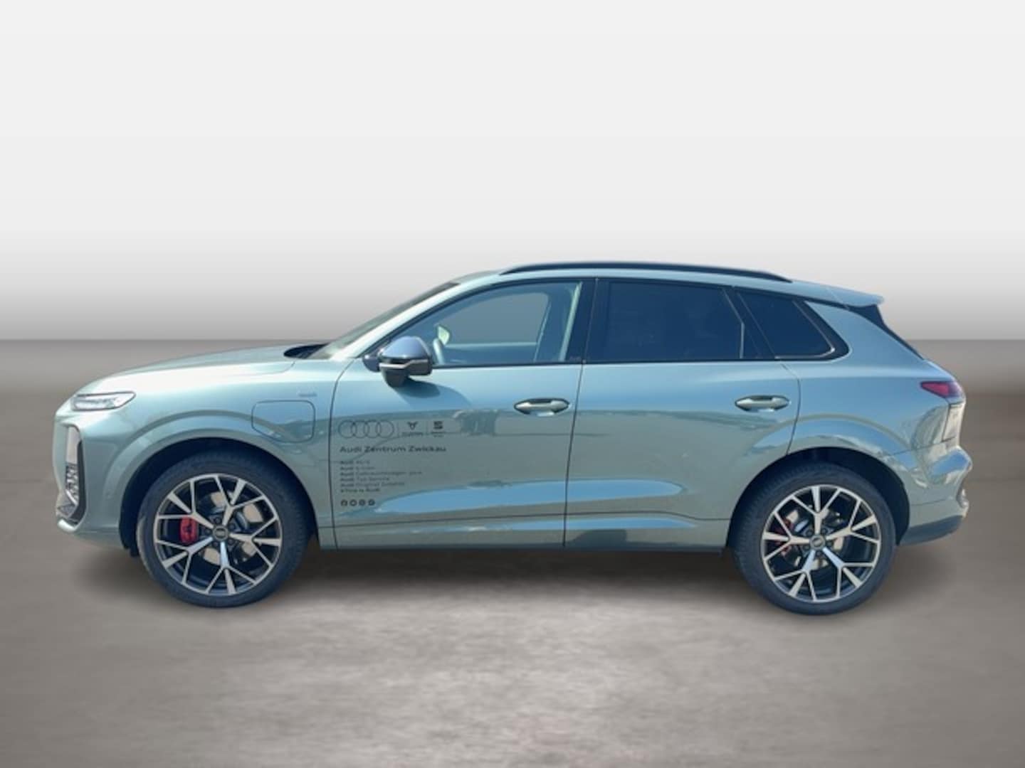 Bild über Audi Q3 SUV e-hybrid e-hybrid 200 kW S tronic - für weitere Informationen kontaktieren Sie den Audi Partner