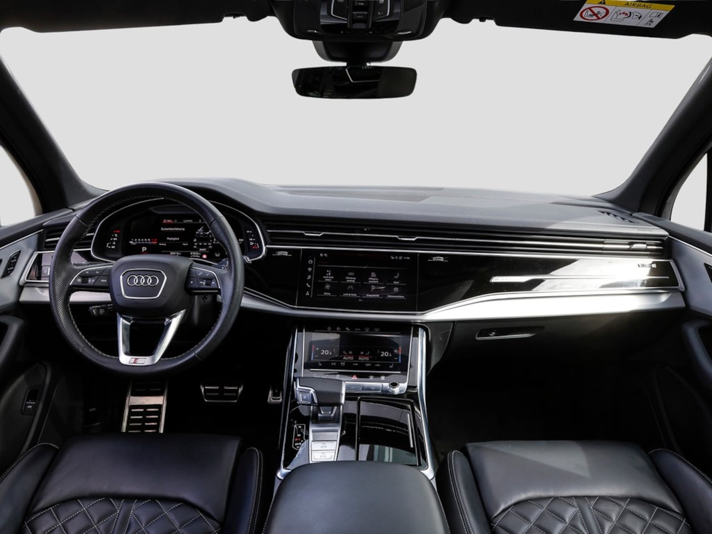 Bild über Audi SQ7 competition plus TFSI quattro tiptronic - für weitere Informationen kontaktieren Sie den Audi Partner