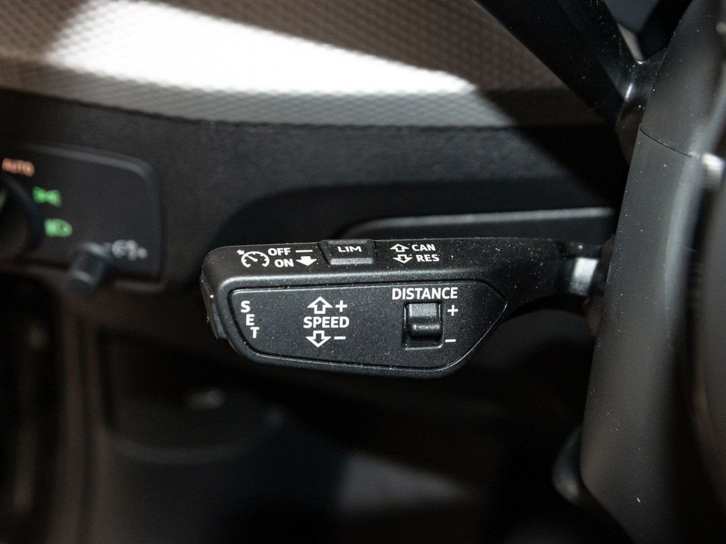 Bild über Audi Q2 S line 35 TFSI S tronic - für weitere Informationen kontaktieren Sie den Audi Partner