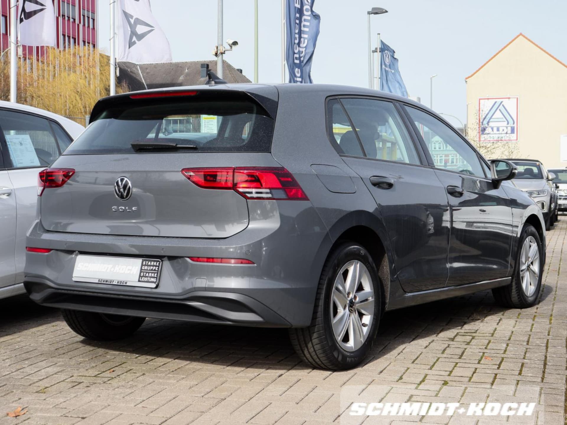 Volkswagen Golf Life