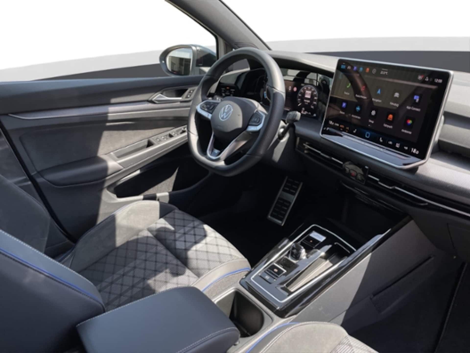 Volkswagen Golf R-Line