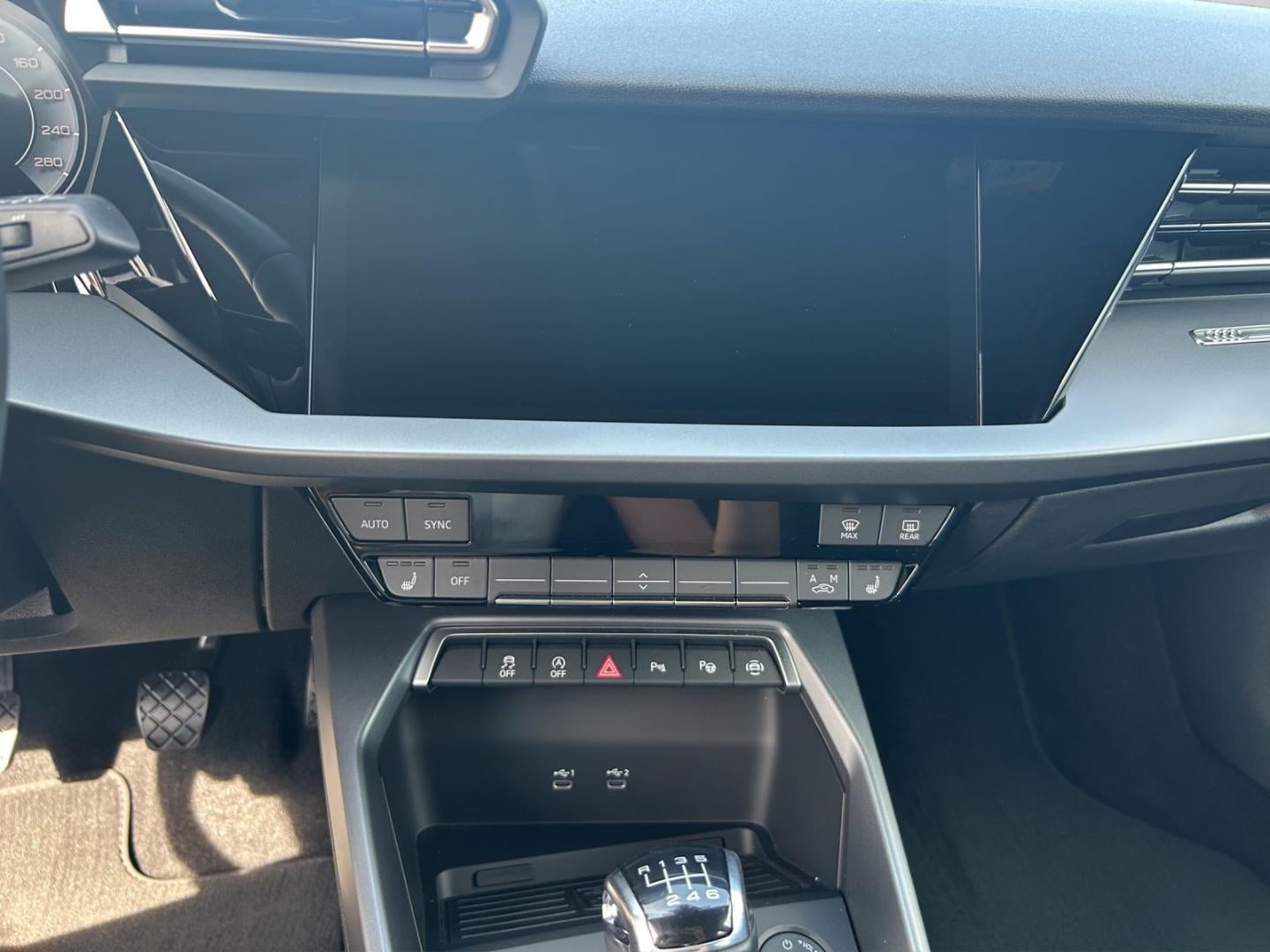Bild über Audi A3 Sportback 30 TFSI Schaltgetriebe - für weitere Informationen kontaktieren Sie den Audi Partner