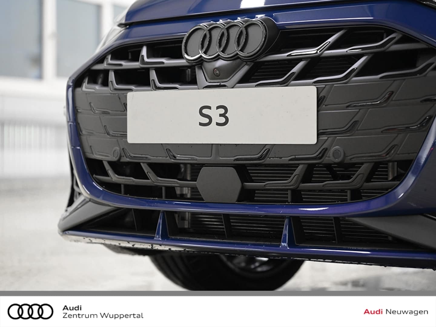 Bild über Audi S3 Sportback TFSI quattro S tronic - für weitere Informationen kontaktieren Sie den Audi Partner