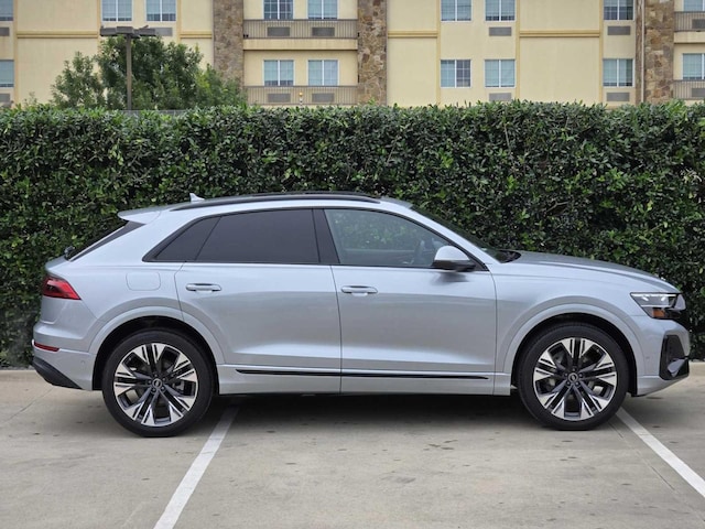 2025 Audi Q8