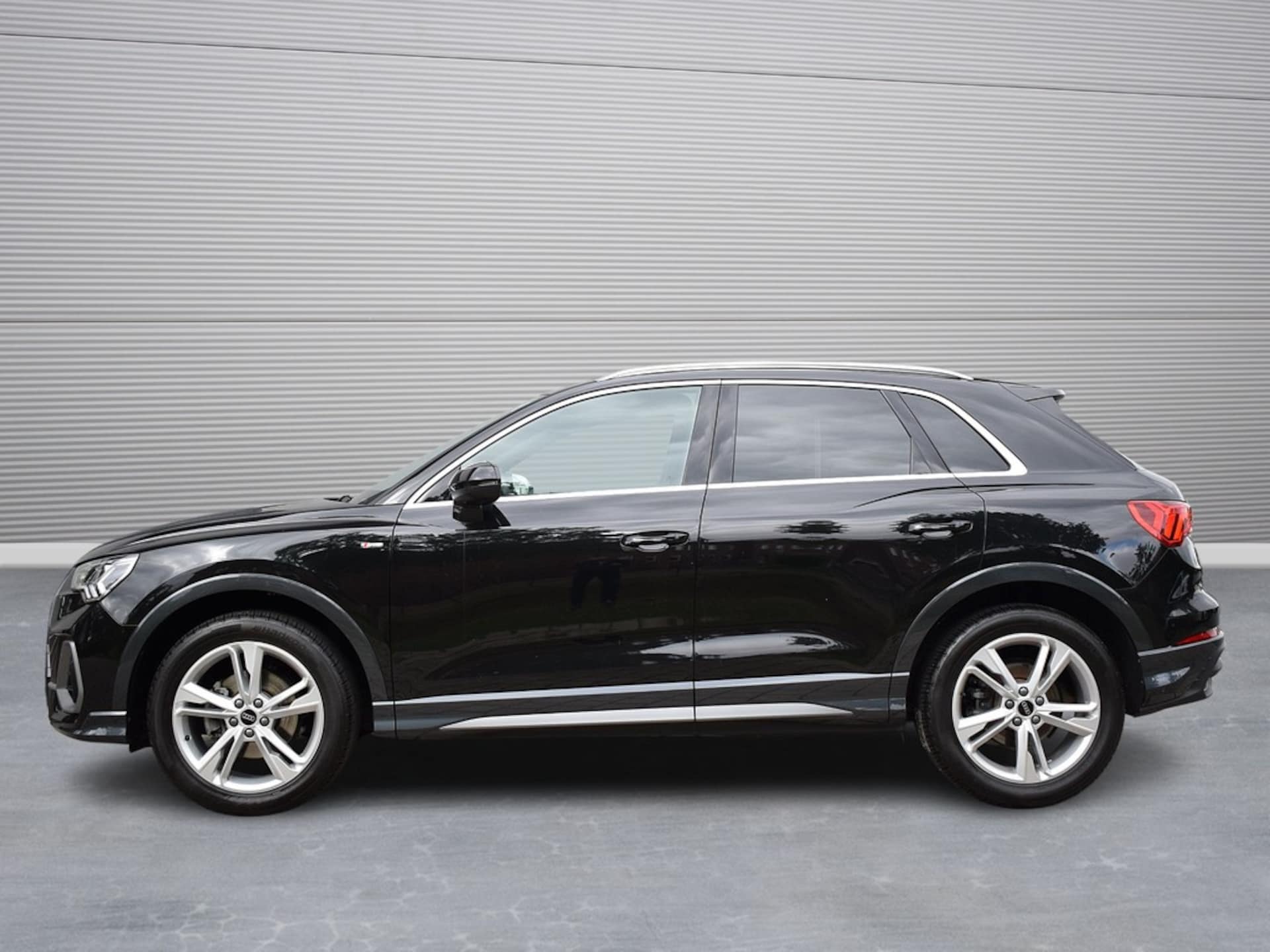 Audi Q3 SUV S line