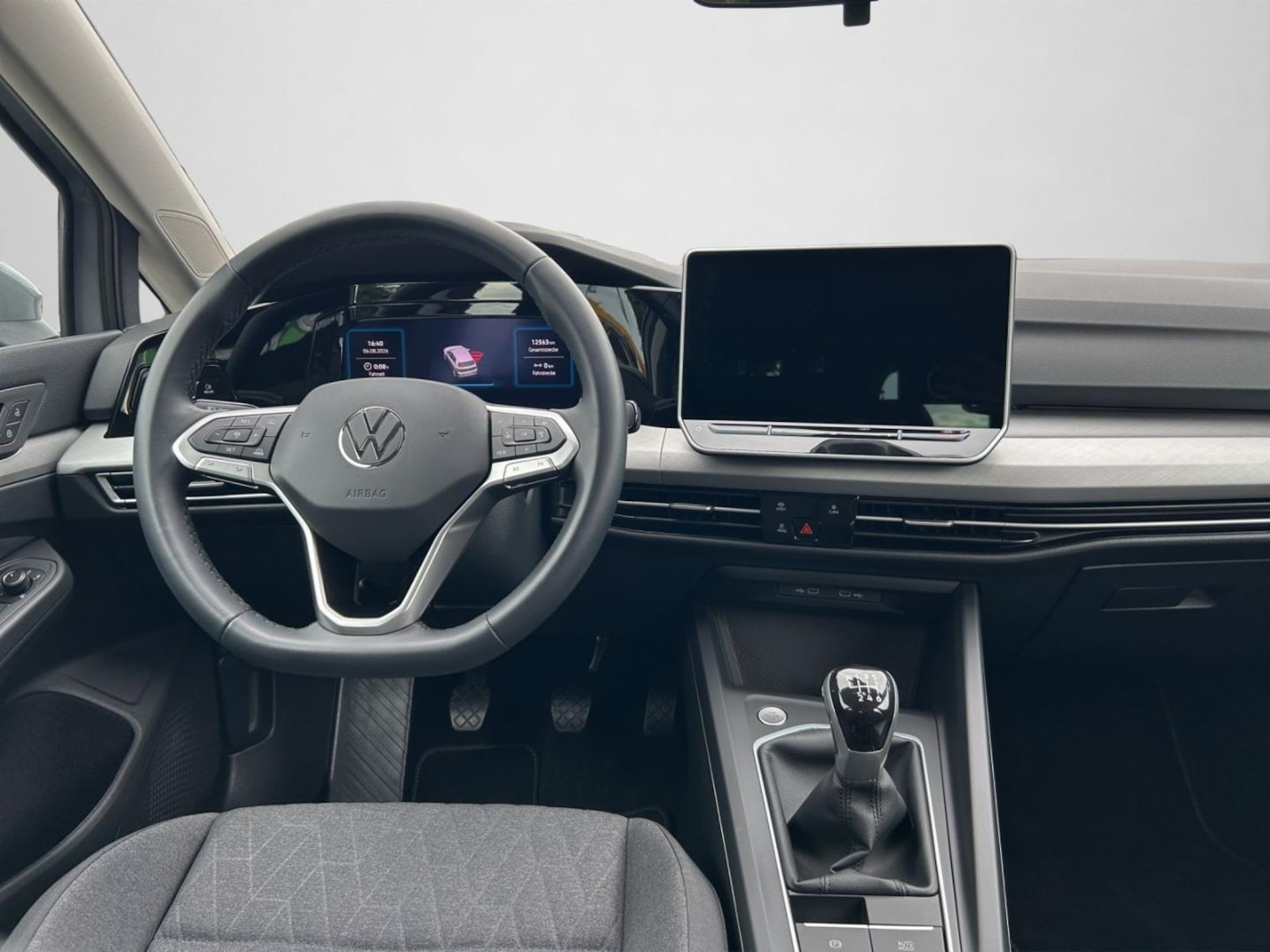 Volkswagen Golf Life