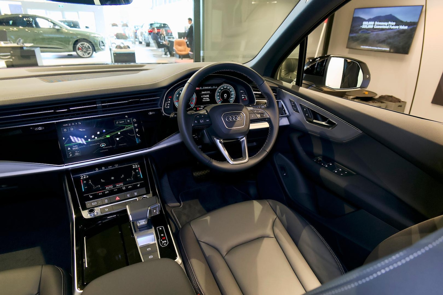 Image about Audi Q7 SUV TFSI quattro tiptronic