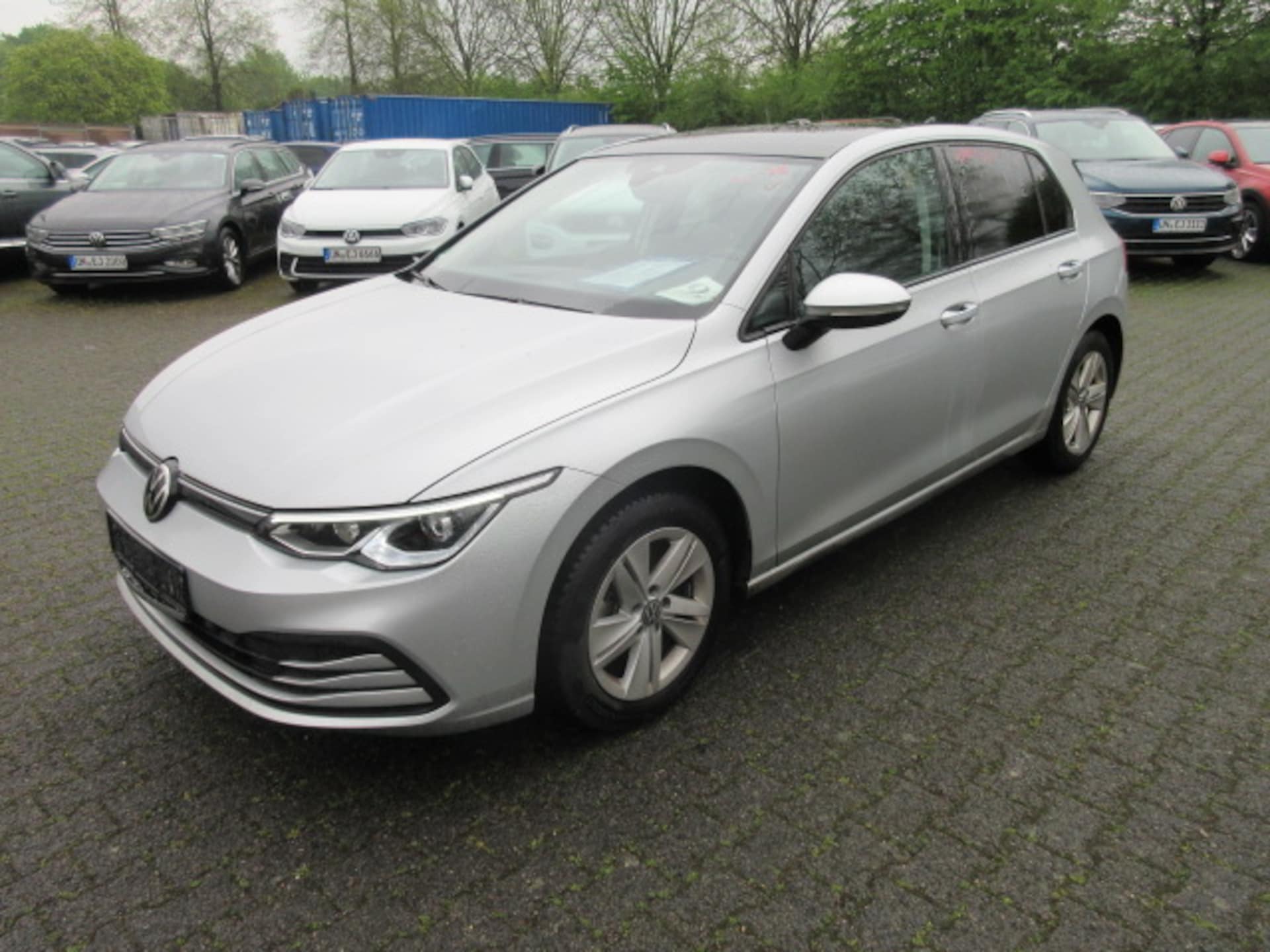 Volkswagen Golf Life