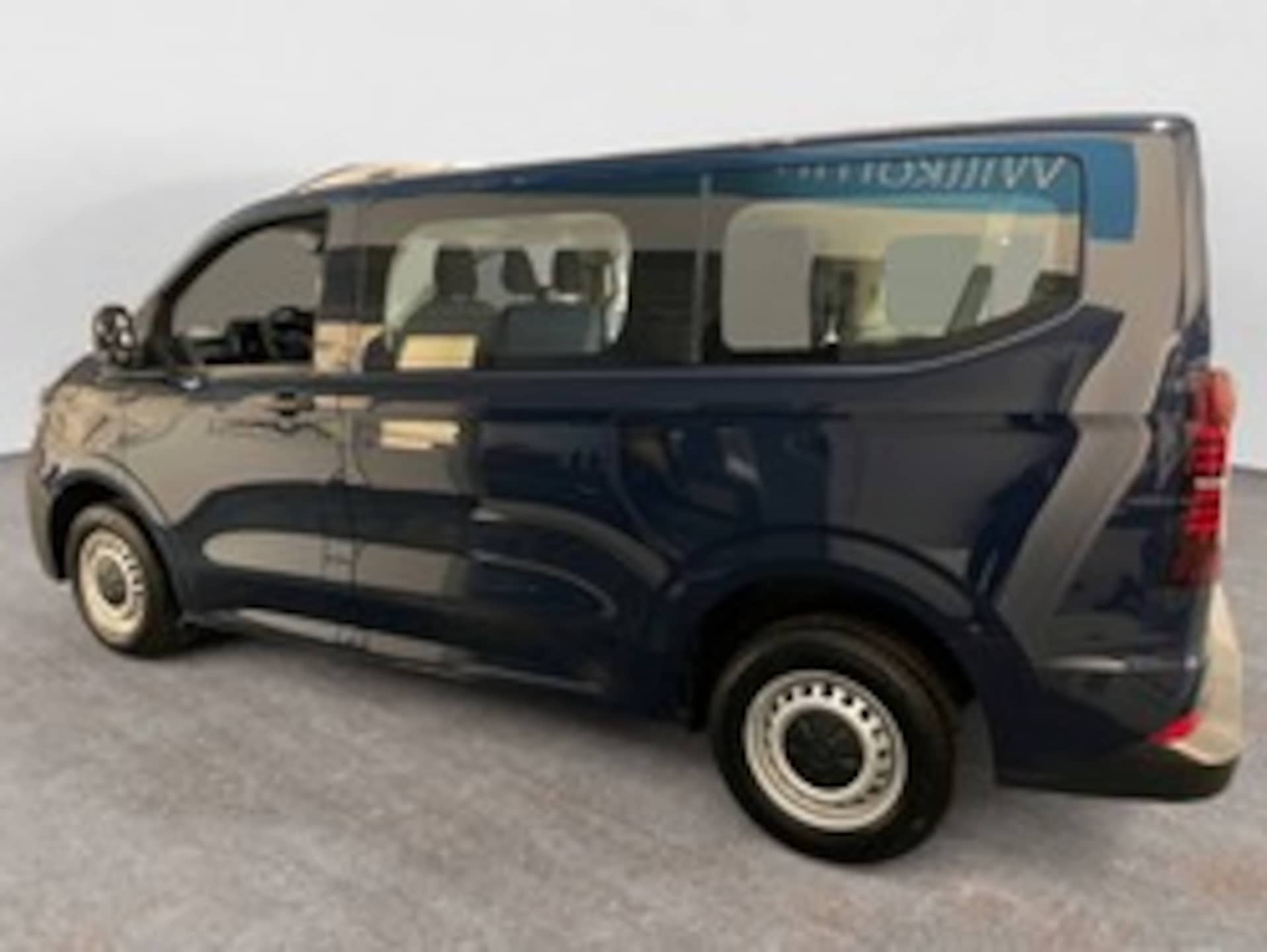 Volkswagen Transporter Kombi kurzer Radstand