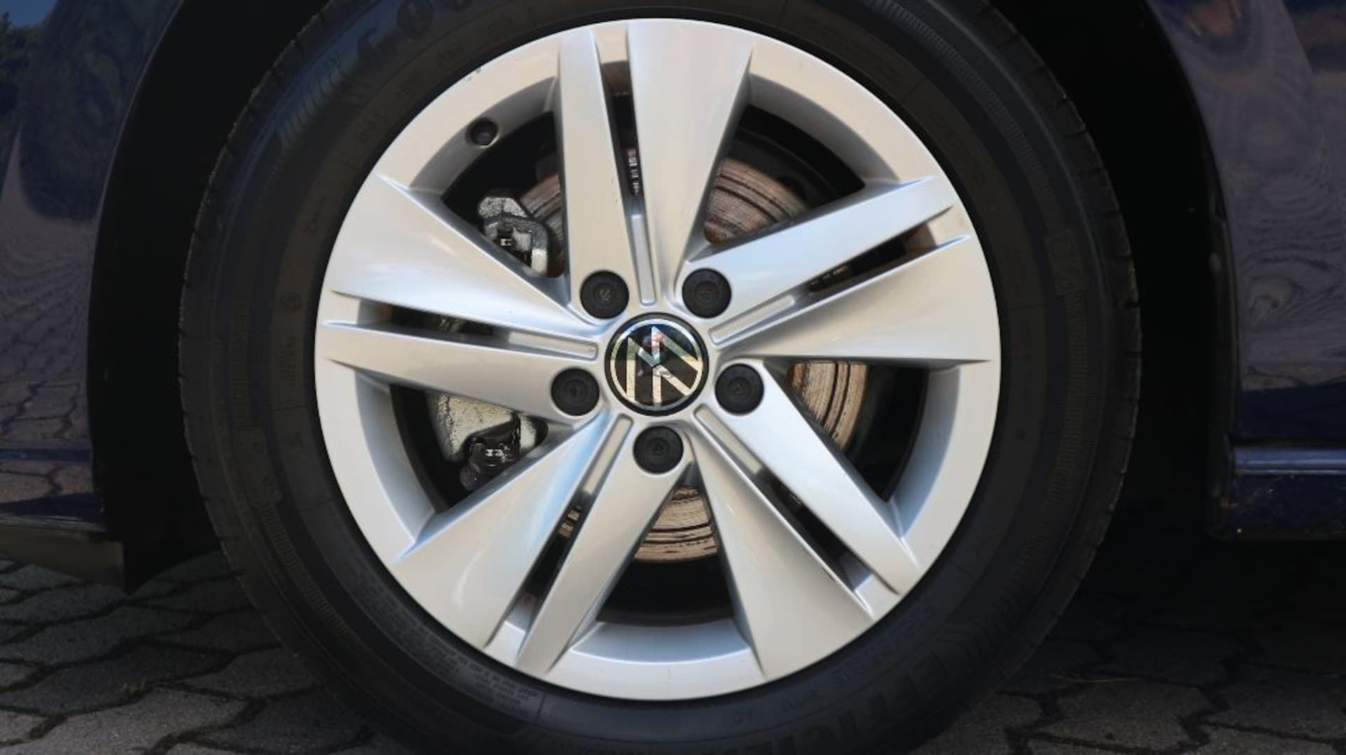 Volkswagen Golf Life