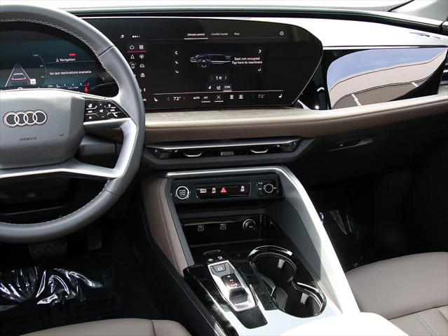 2025 AUDI Q5 - Image 17