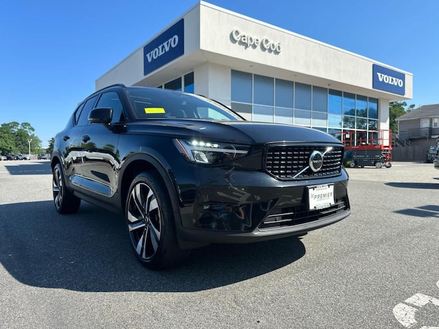 2023 Volvo XC40