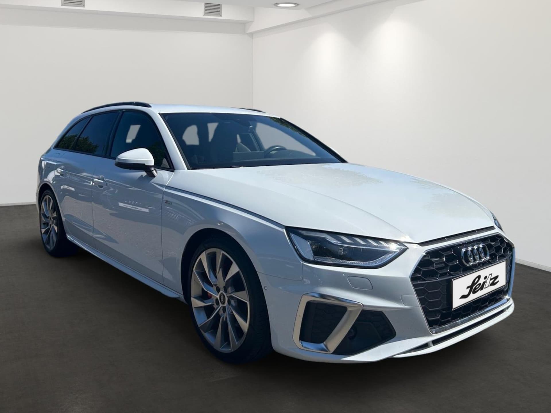 Audi A4 Avant S line