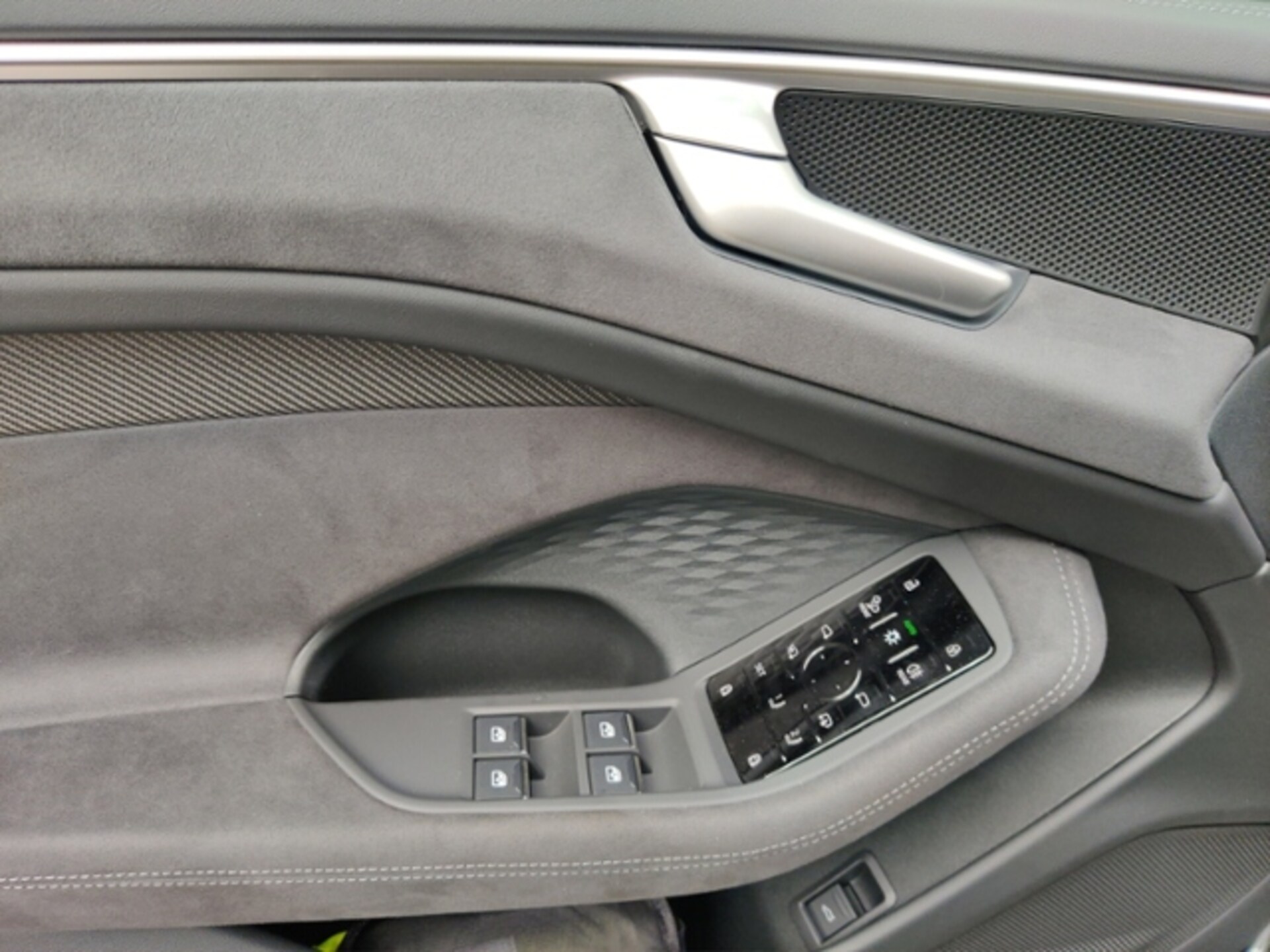 Audi A6 Limousine edition one