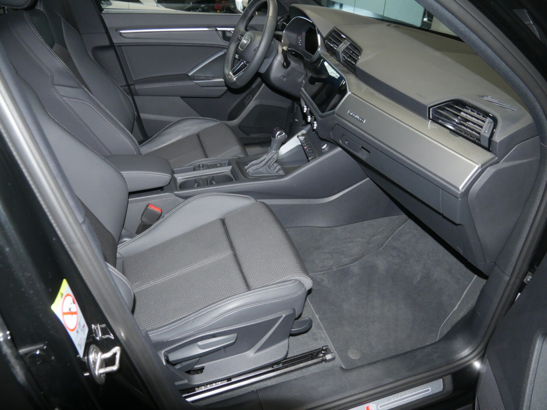 Audi Q3 SUV S line