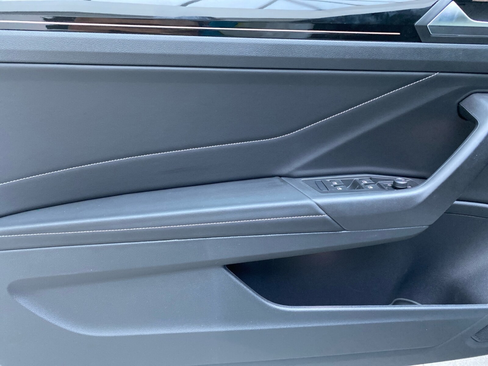 Volkswagen T-Roc Cabriolet – Bild 6