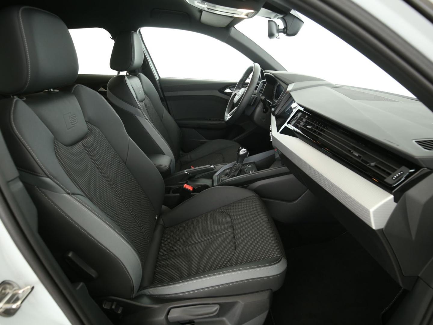 Image about Audi A1 Sportback S line 40 TFSI S tronic