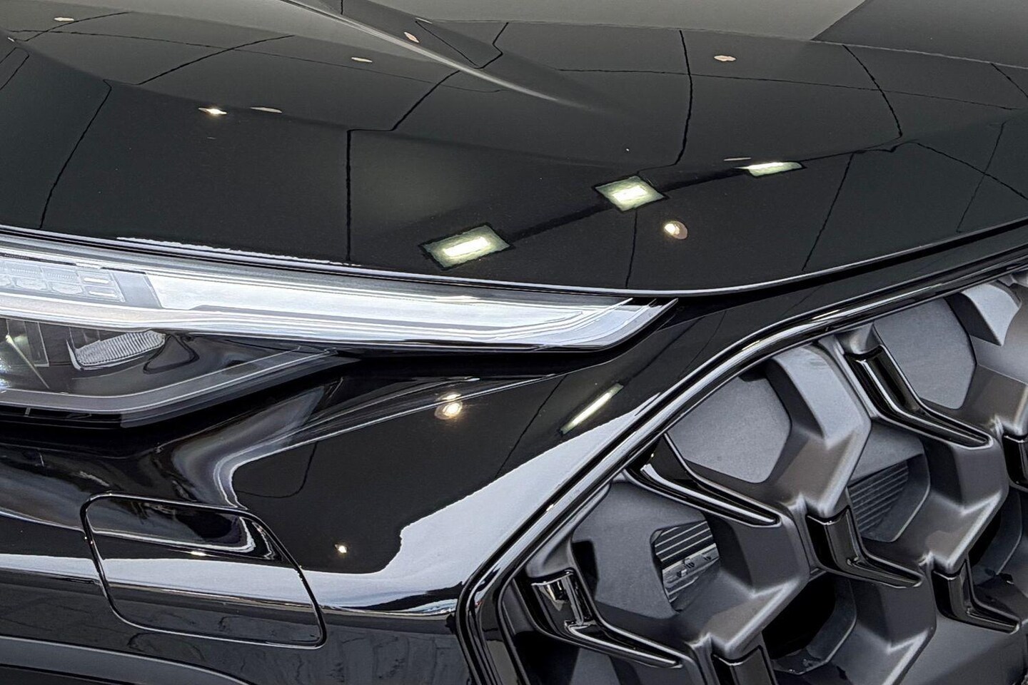 Image about Audi Q5 SUV e-hybrid quattro S tronic