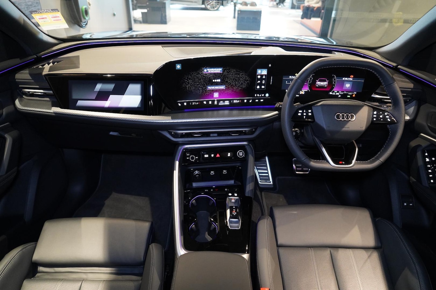 Image about Audi Q5 SUV e-hybrid quattro S tronic