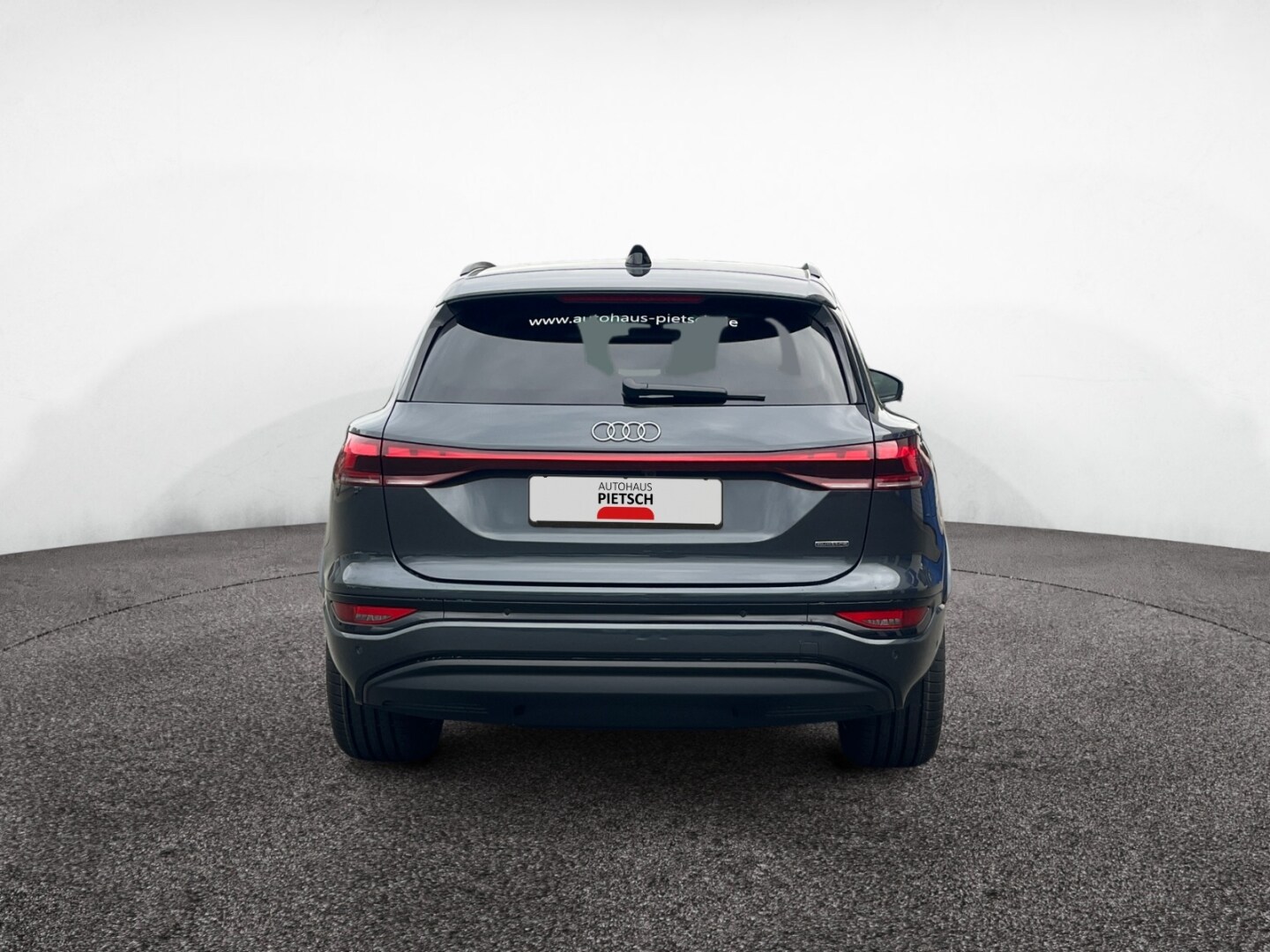 Image about Audi Q6 SUV e-tron e-tron quattro