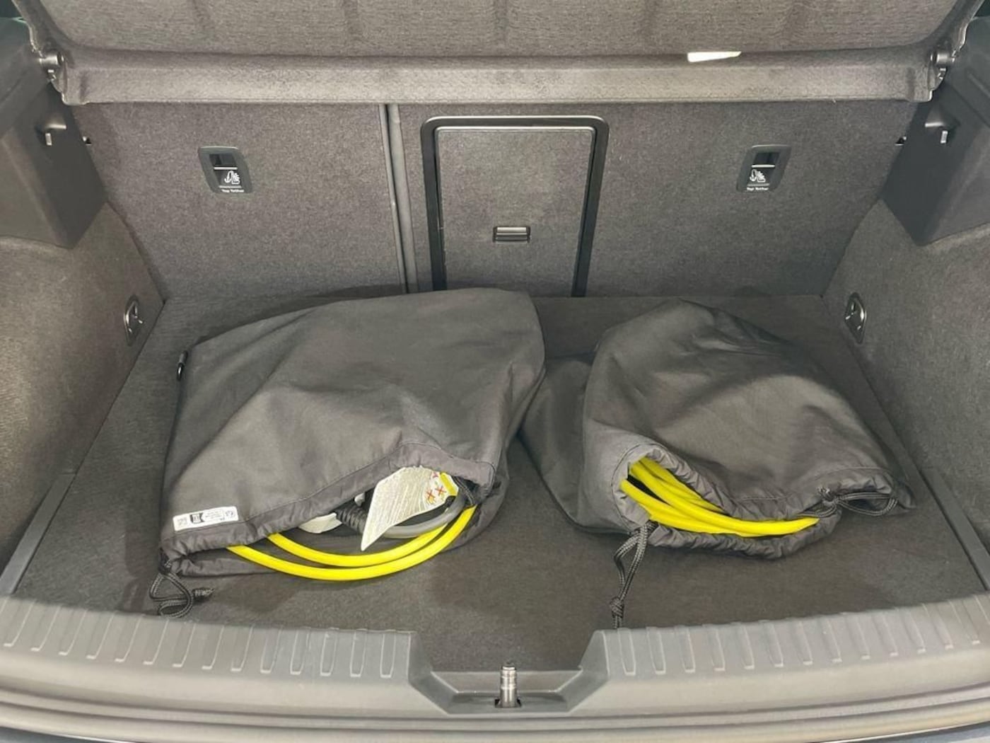 CUPRA Leon León 1.4 e-Hybrid DSG 150 kW (204 CV) — photo 20