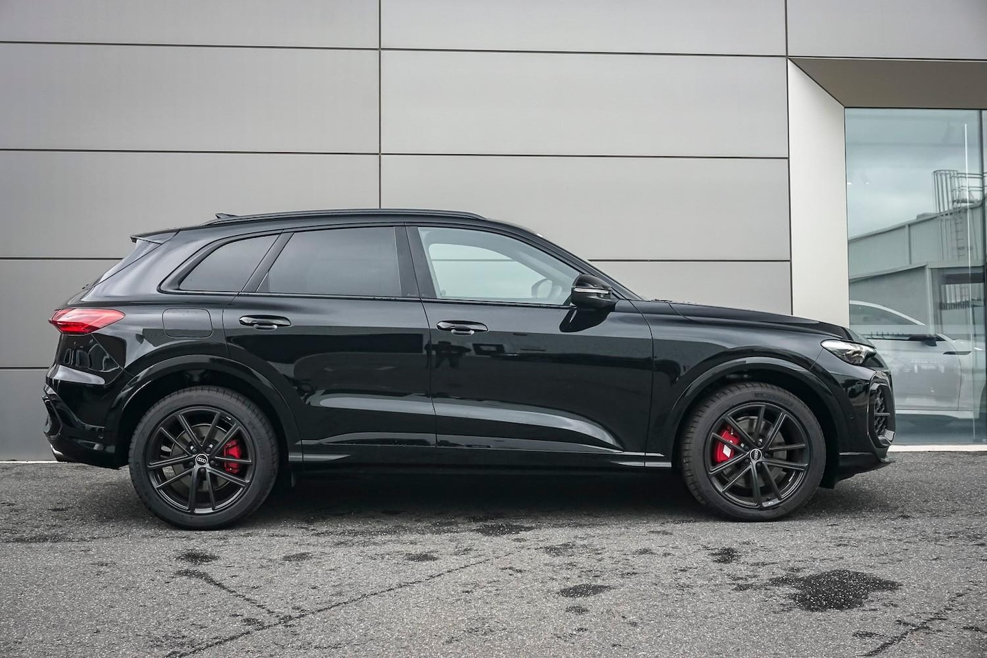 Image about Audi SQ5 SUV TFSI 270 kW edition one