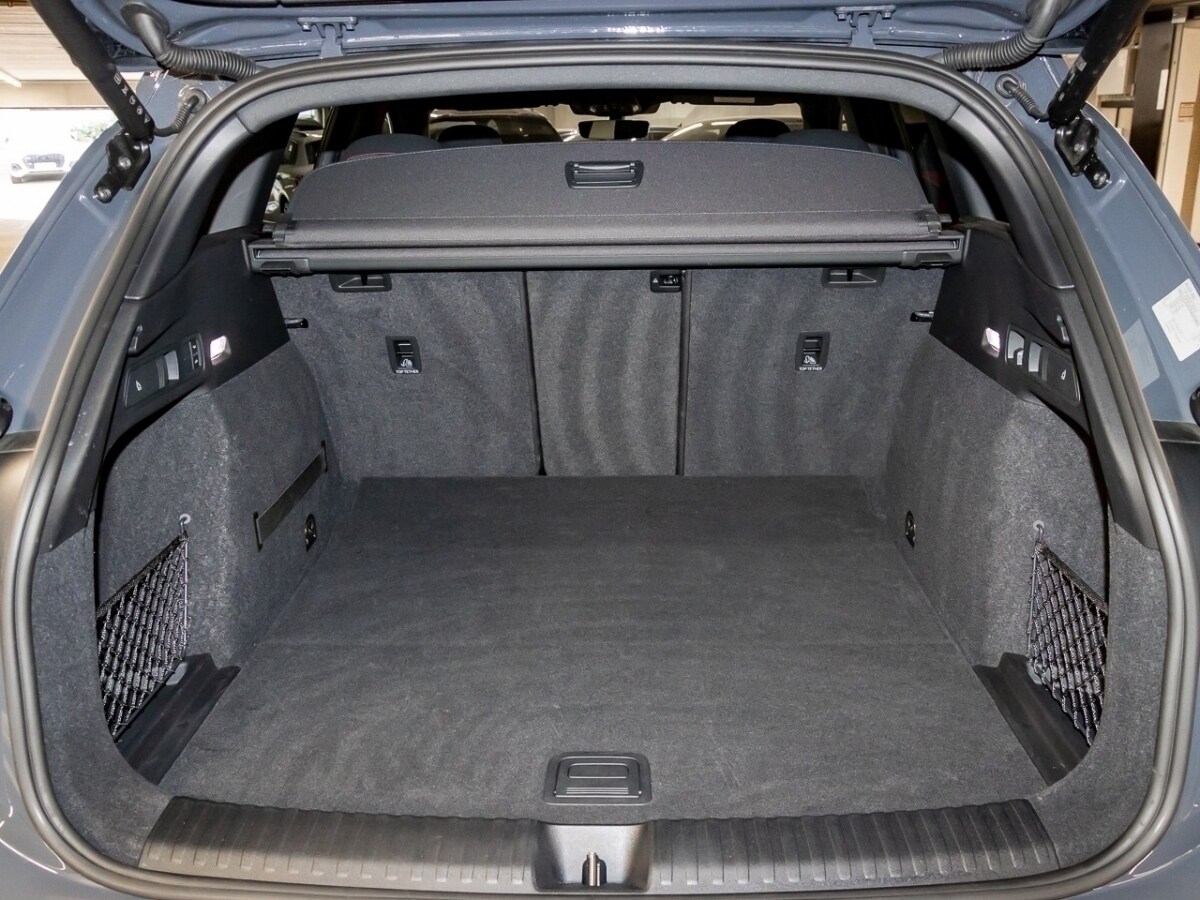Image about Audi Q6 SUV e-tron e-tron quattro